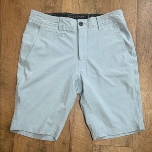 7 Diamonds Men's Light Gray Flat Front Shorts